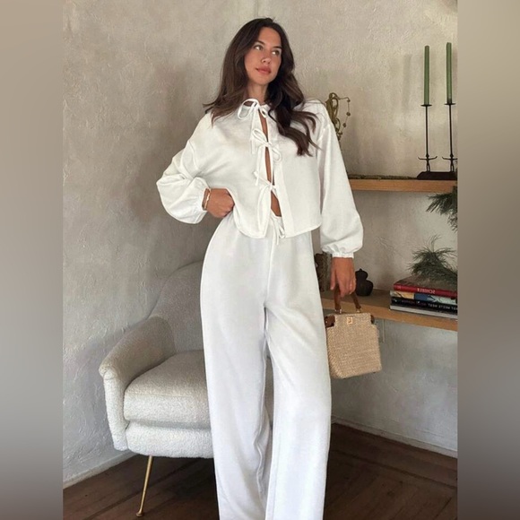 Pants - Stylish White Tie-Front Set